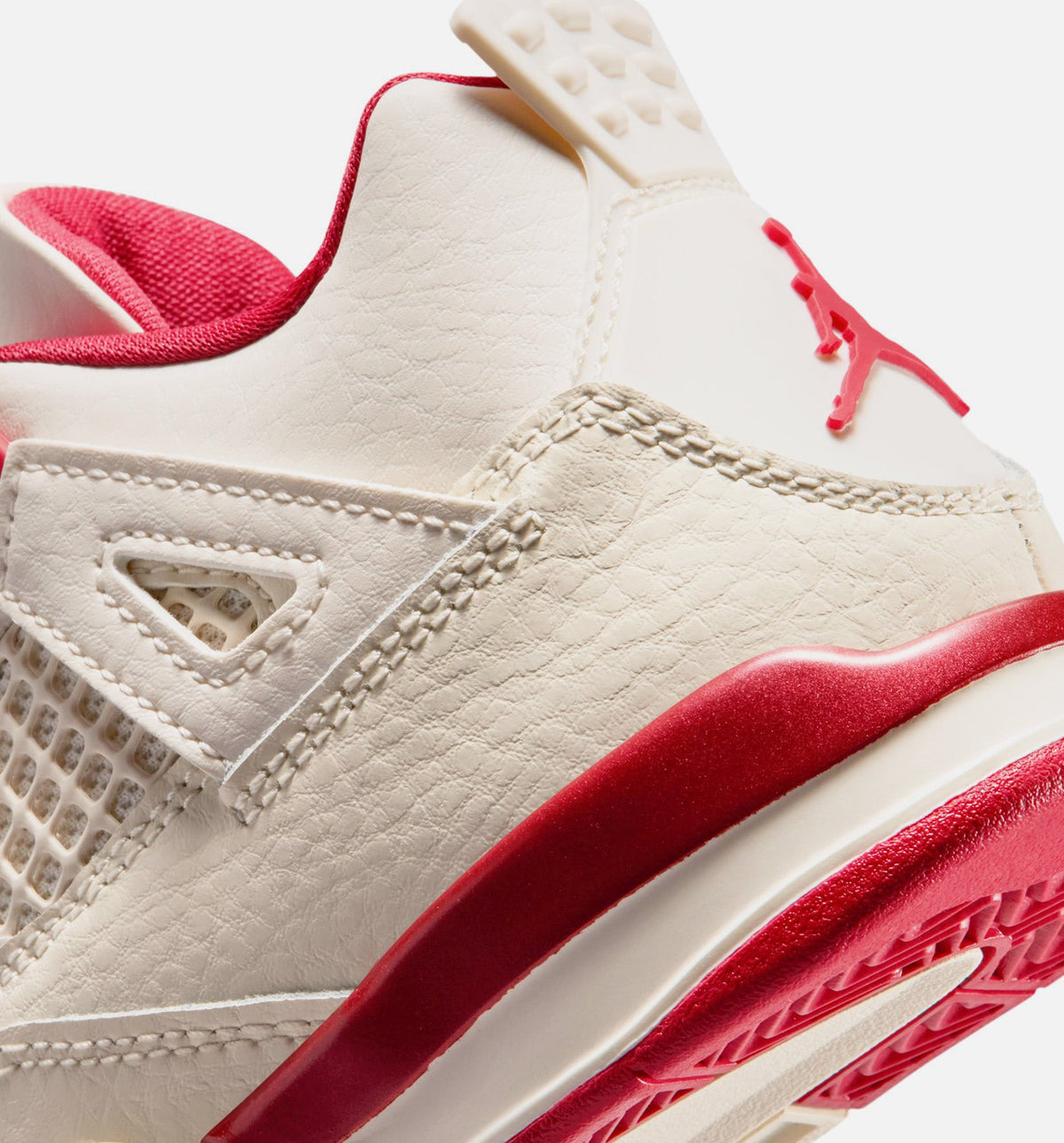 Air Jordan 4 Retro "Valentine's Day" Preschool Lifestyle Shoes – Pale Ivory/Sierra Red/Tough Red