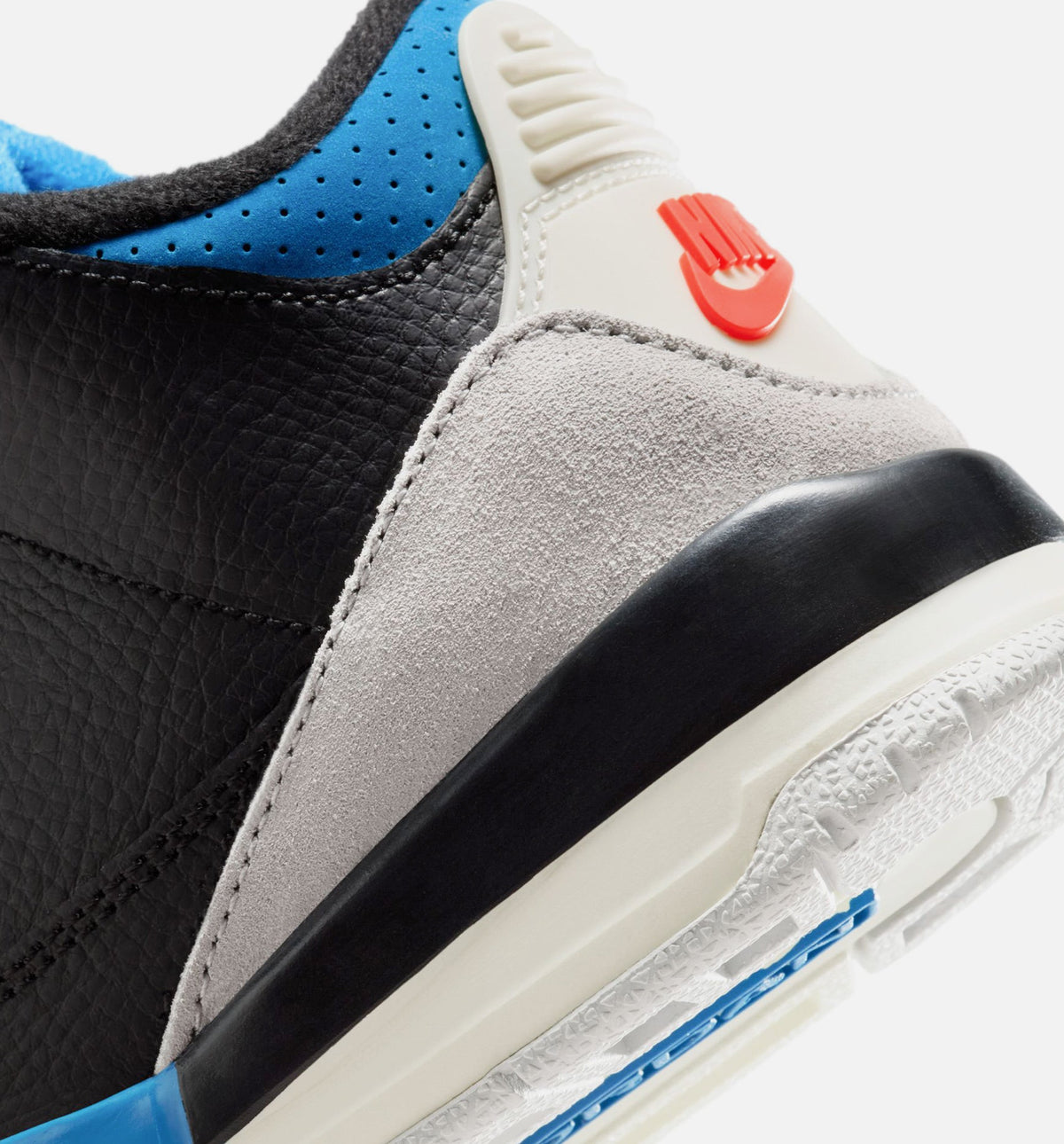 Air Jordan 3 Retro OG "Rare Air" Preschool Lifestyle Shoes – Black/Chile Red/Neutral Grey