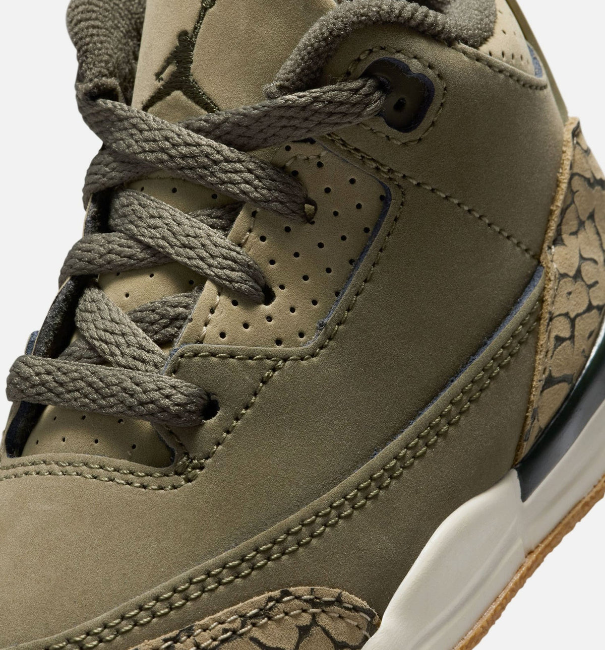 Air Jordan 3 Retro "Medium Olive" Infant/Toddler Lifestyle Shoes – Medium Olive/Sequoia/Neutral Olive/Sail