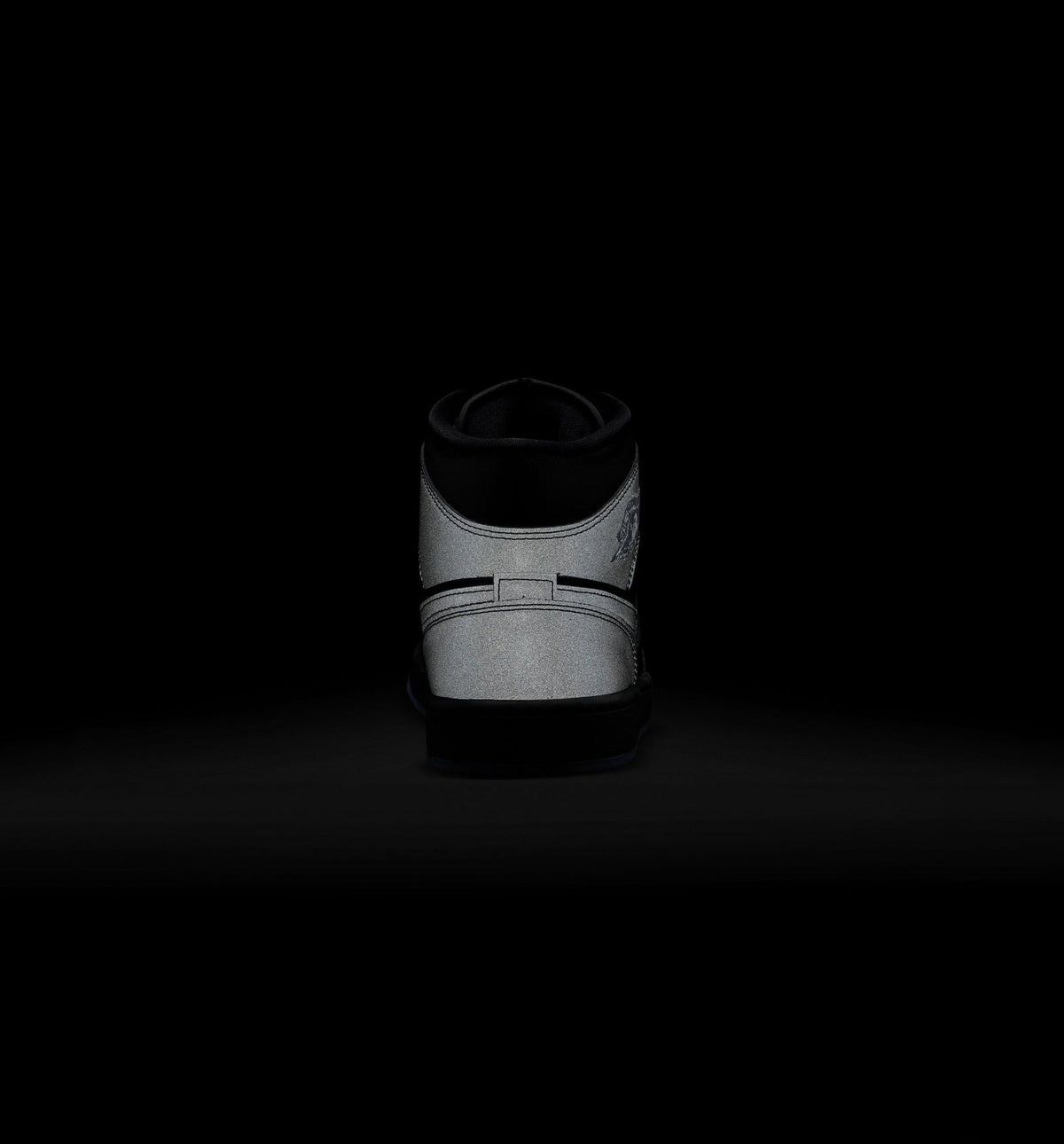 Air Jordan 1 Mid SE Men's Lifestyle Shoes – Black/Grey