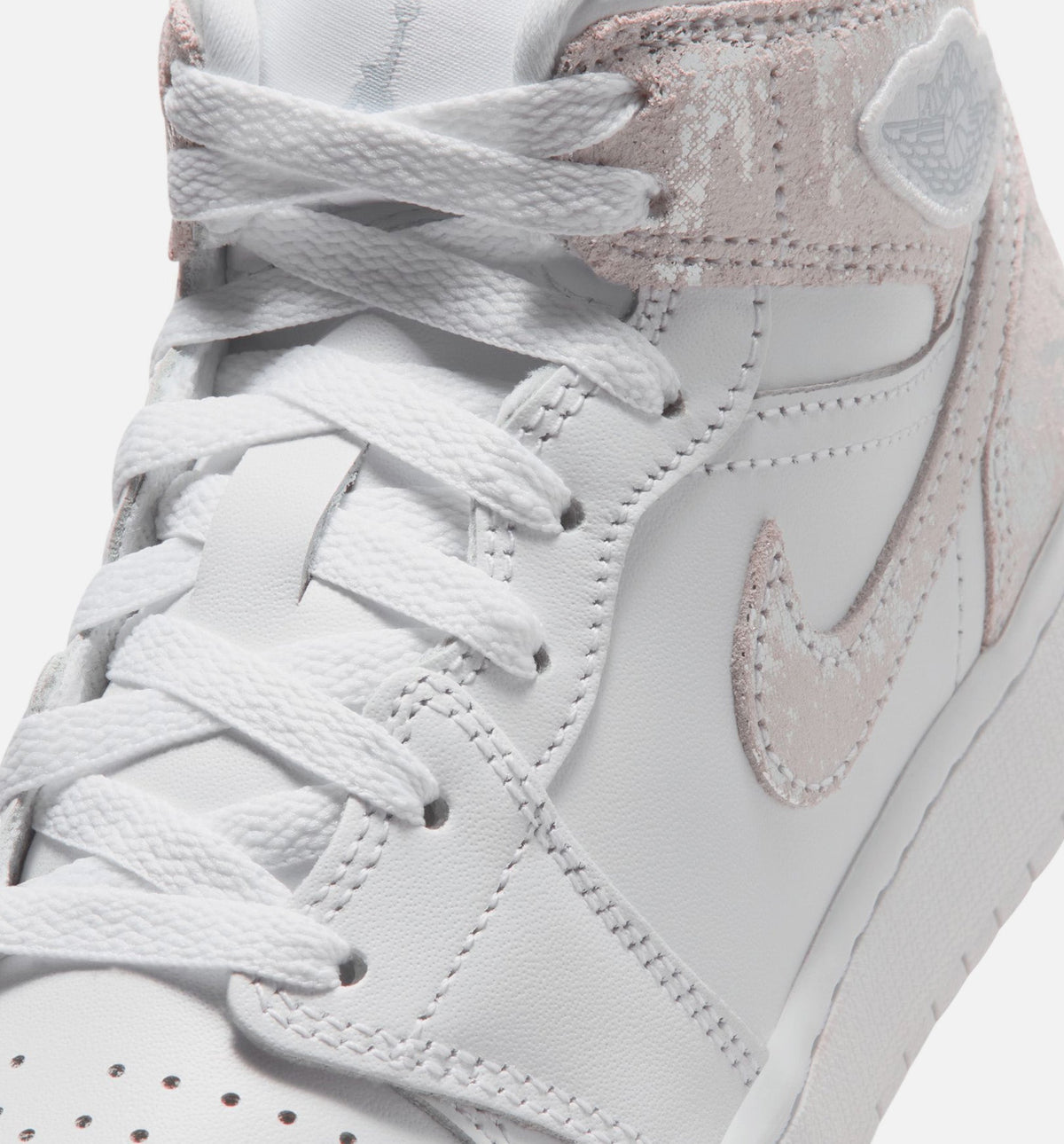 Air Jordan 1 Mid SE "Field Silver" Grade School Lifestyle Shoes – White/Field Silver