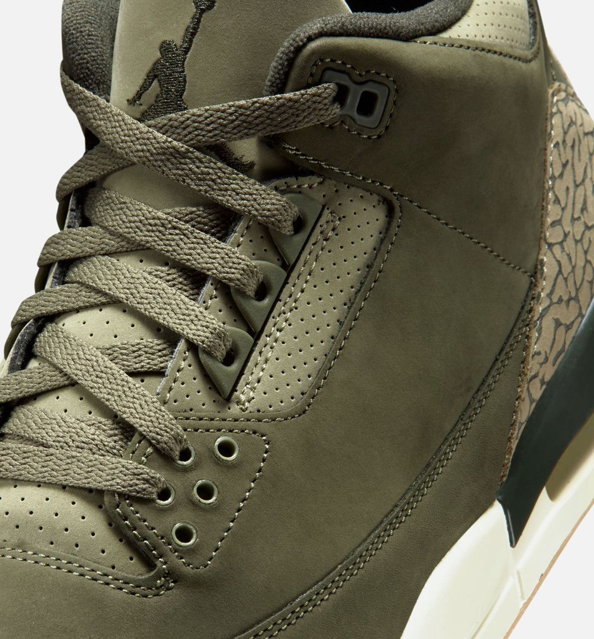 Air Jordan 3 Retro "Medium Olive" Men's Lifestyle Shoes – Medium Olive/Sequoia/Neutral Olive/Sail/Total Crimson