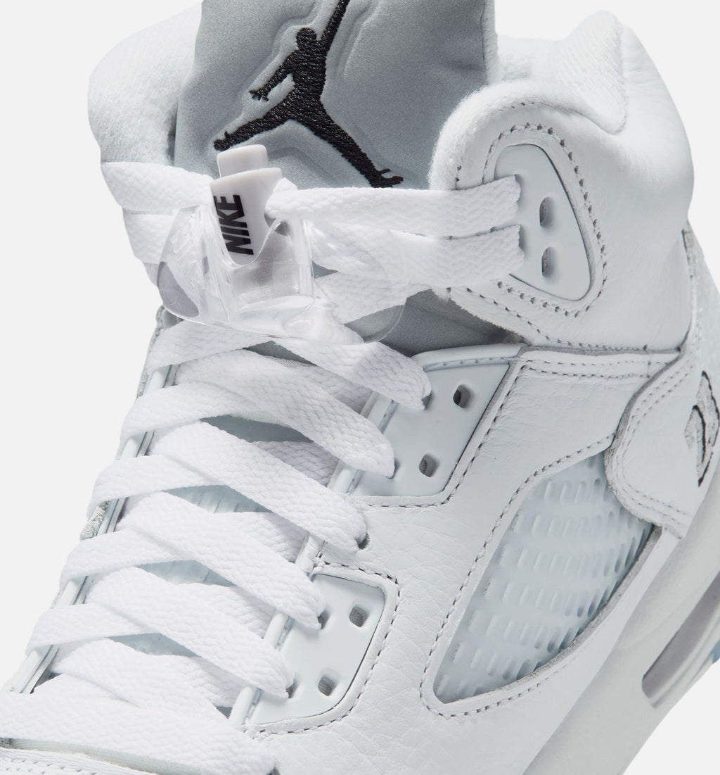 Air Jordan 5 Retro OG Grade School Lifestyle Shoes / White / Black / Metallic Silver